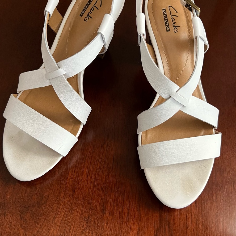 Clarks sandal size 7